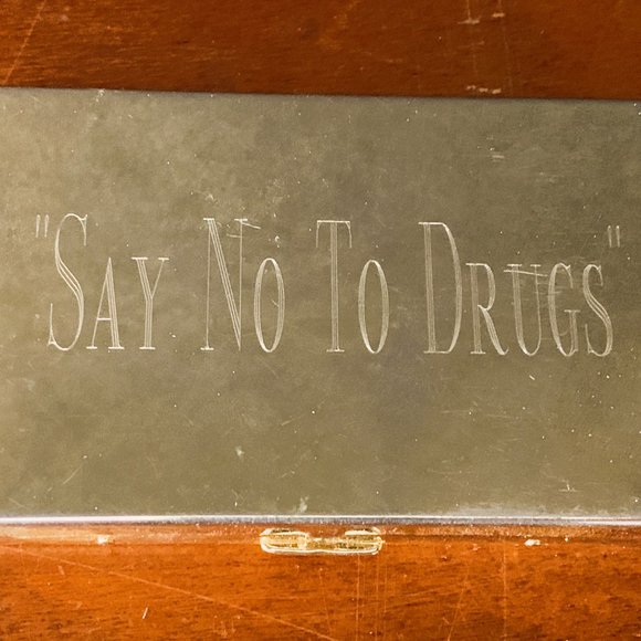 Vintage SAY NO TO DRUGS The Golden Case 24K Brass Calculator Nancy Reagan - Picture 4 of 6